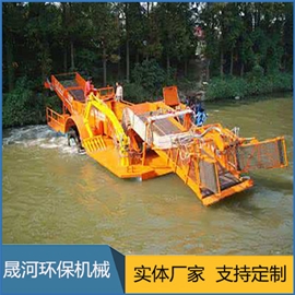 Automatic mowing boat