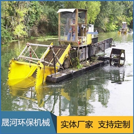 Automatic mowing boat